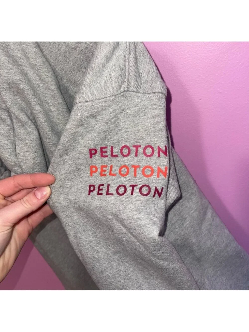 Peloton Grey‎ Half-Zip Hoodie Sweatshirt Men’s Small Kangaroo Pocket Logo